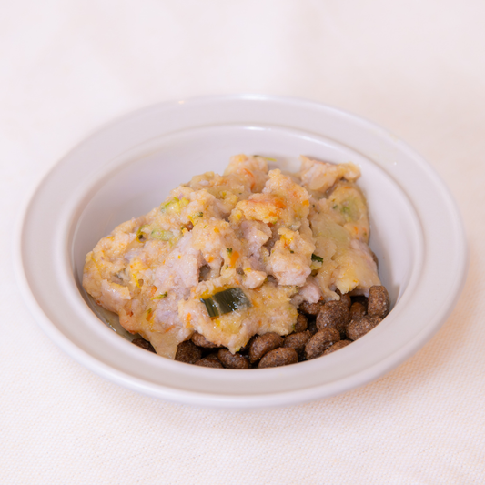 【1箱:9袋入】食いつきのいい生おからトッピングフード（ぶた）